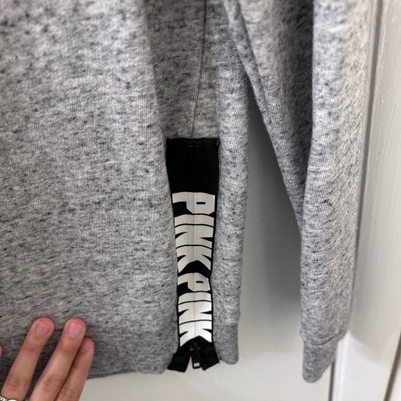 PINK crew neck - Picture 2 of 4